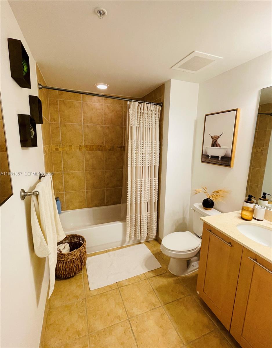 NURIVER LANDING CONDO - Residential