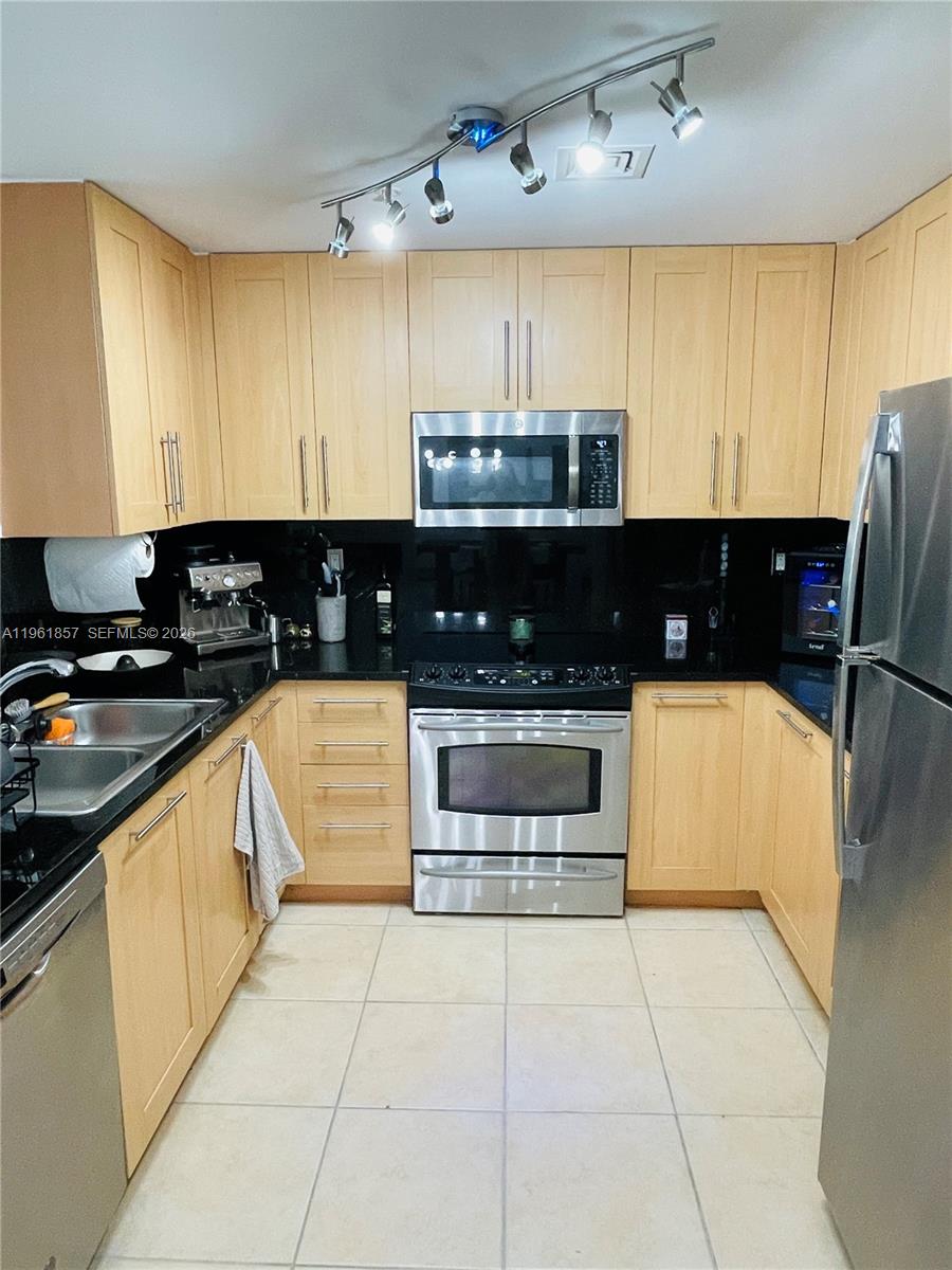 NURIVER LANDING CONDO - Residential