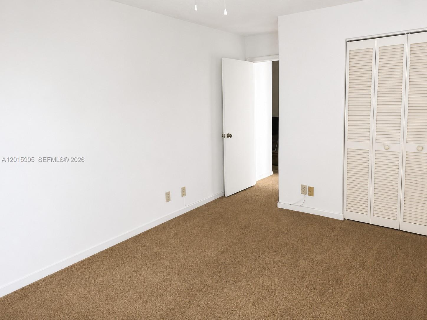 SPRINGTREE LAKES - Residential