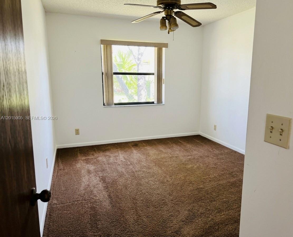 SPRINGTREE LAKES - Residential