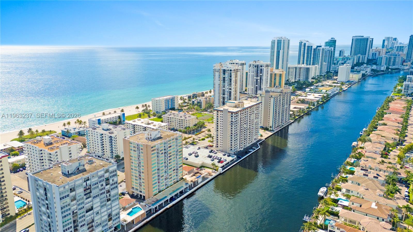 TRAFALGAR TOWERS CONDOMIN - Residential