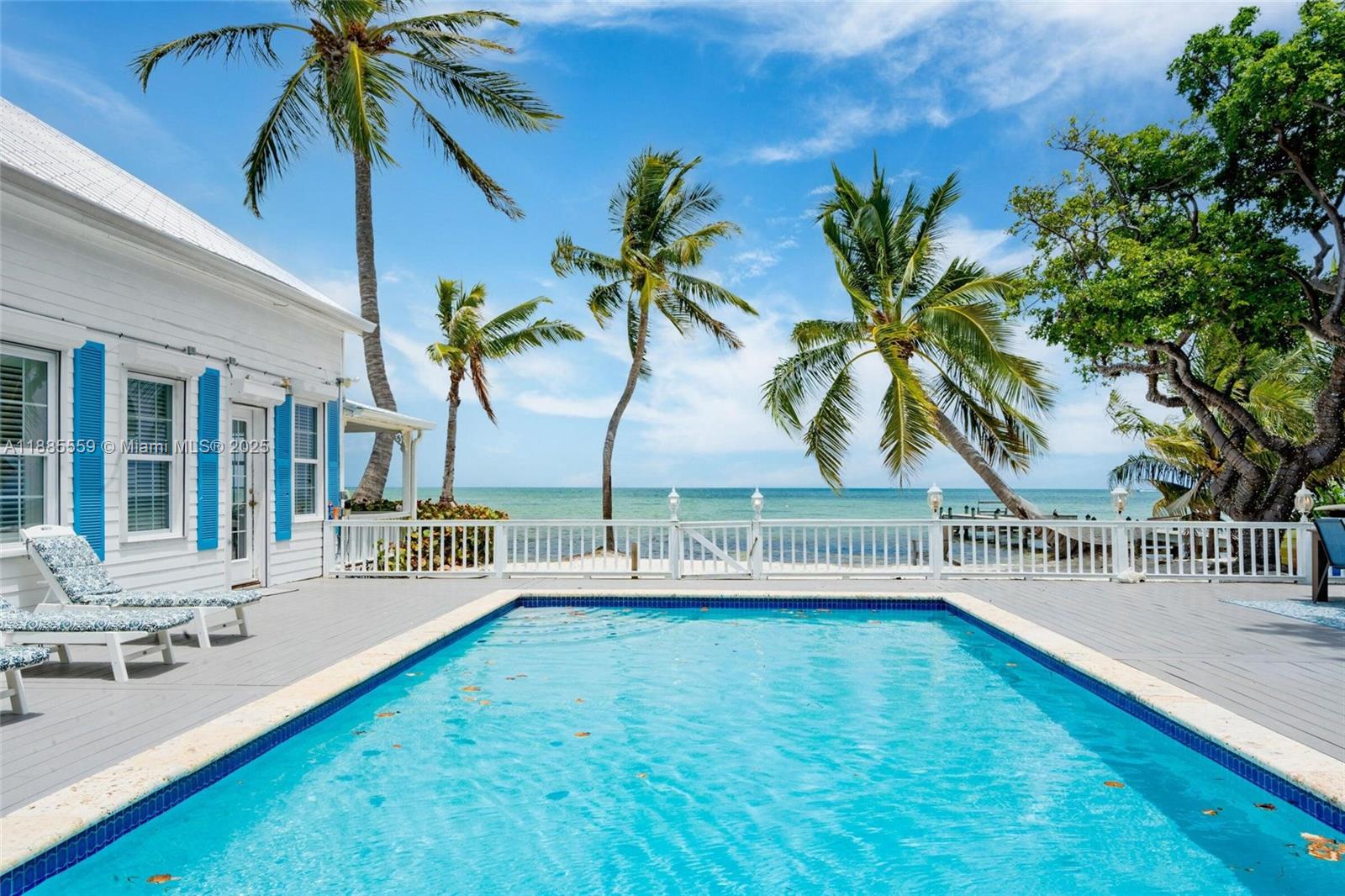 Mat Ocean View - Residential