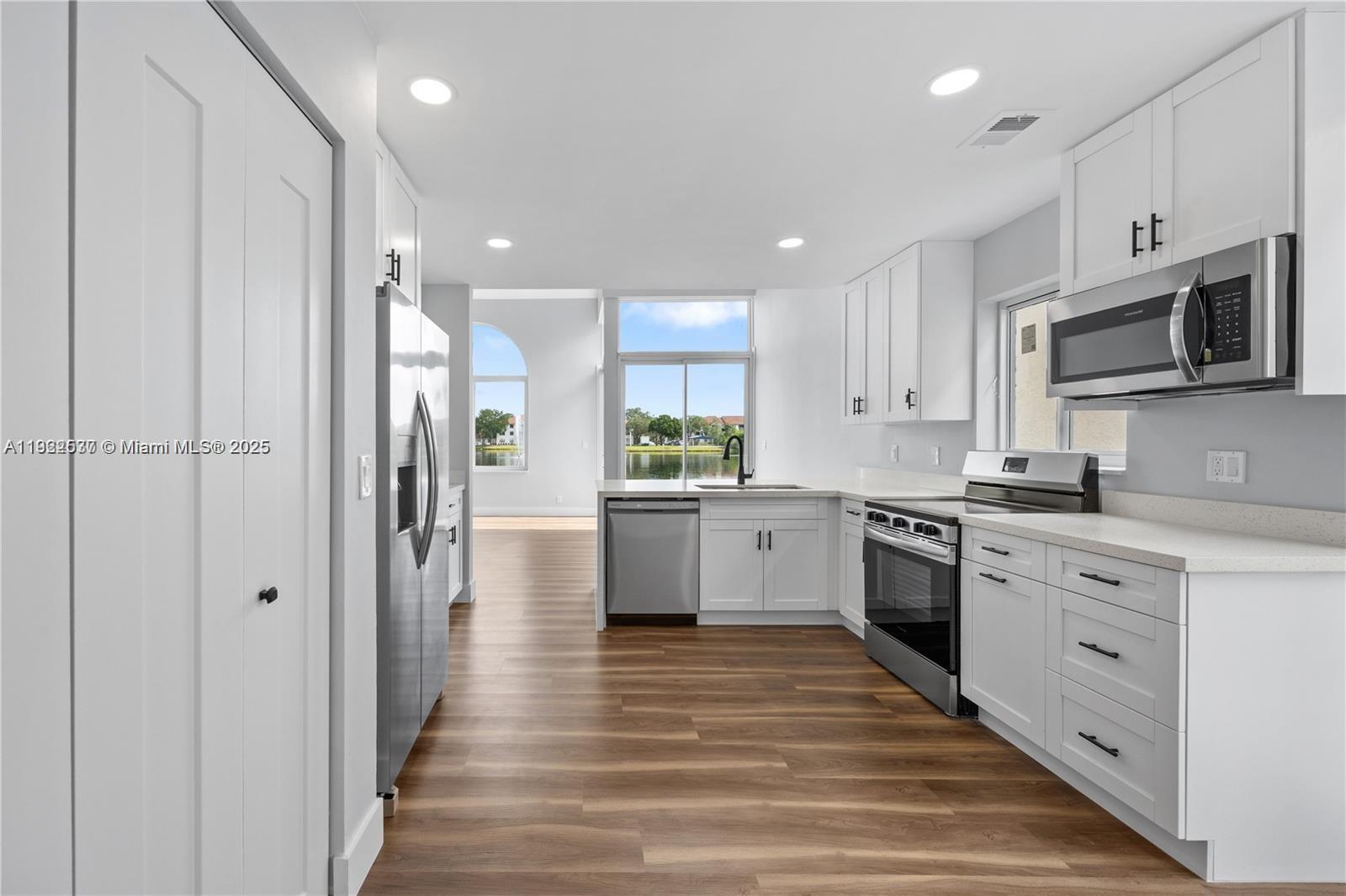 EMERALD POINTE - Residential Lease