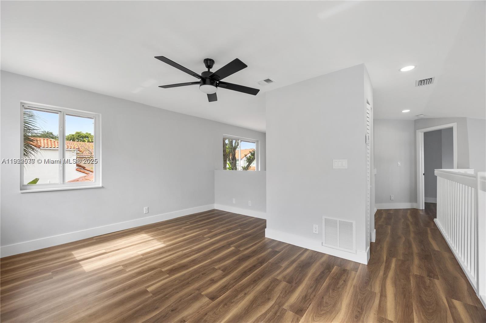 EMERALD POINTE - Residential Lease