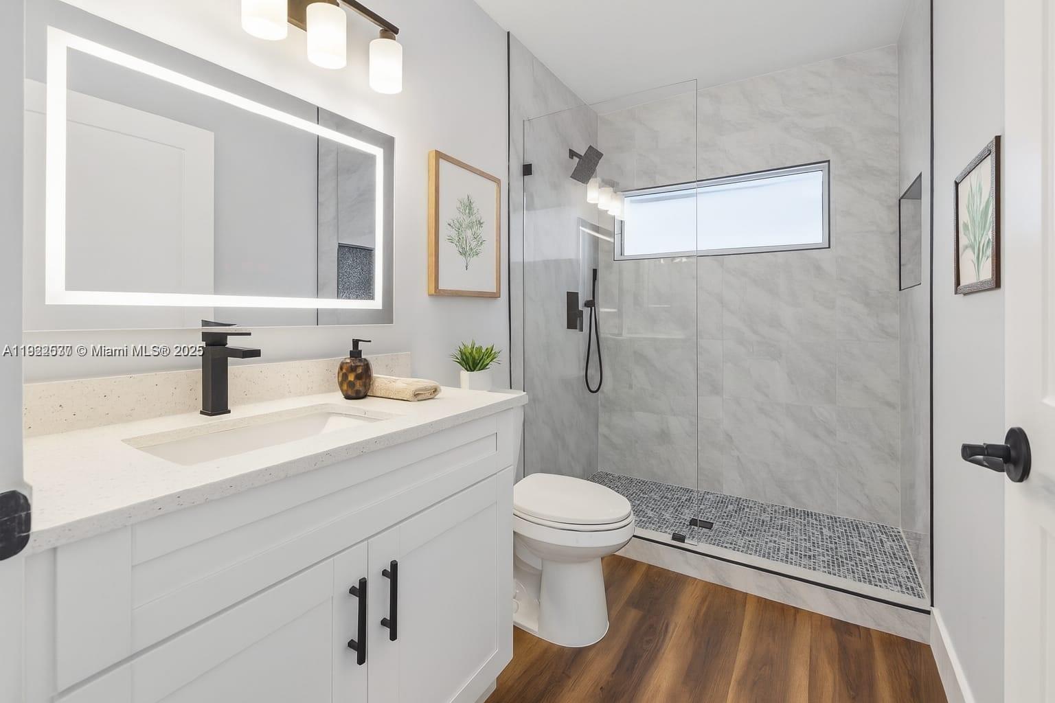 EMERALD POINTE - Residential Lease