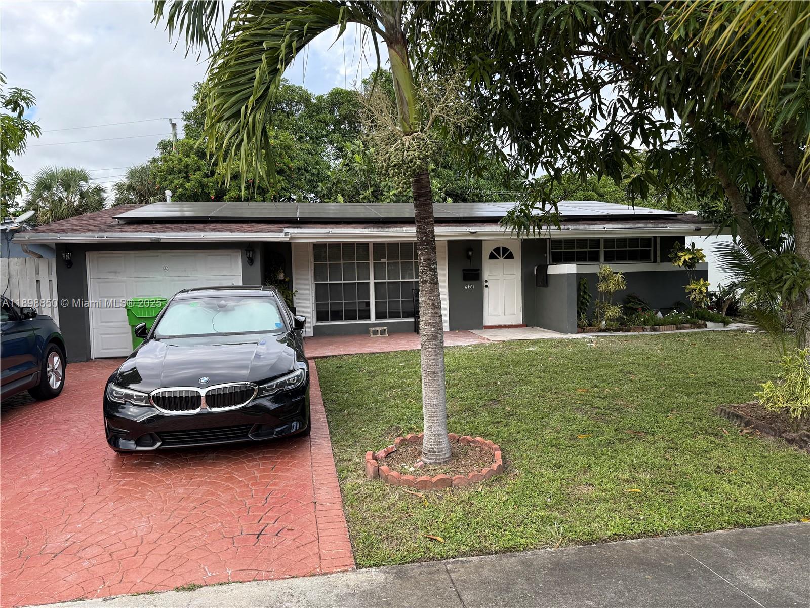 SUNRISE GOLF VILLAGE SECO - Residential Lease