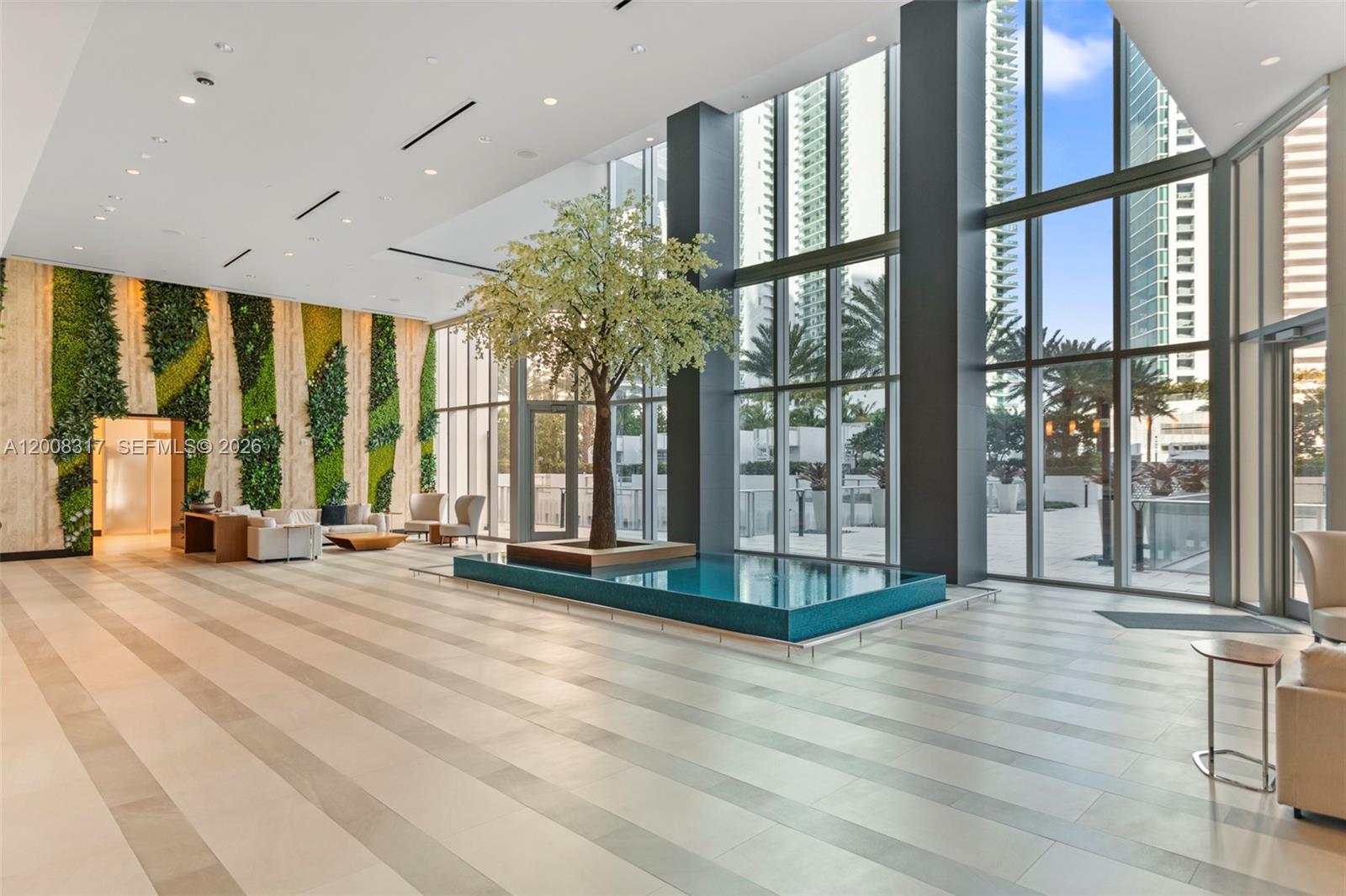 PARAMOUNT MIAMI WORLDCENT - Residential