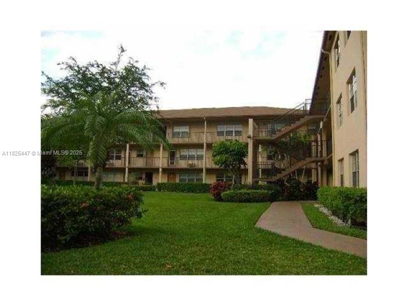 Luxury community with many amenities, at least one resident must be 55 years old, no minors allowed, no pets. Screened balcony, gated community withy guard at the front, water and cable included, assigned parking and plenty of guest parking.. Min credit score 680.***Section 8 welcome.