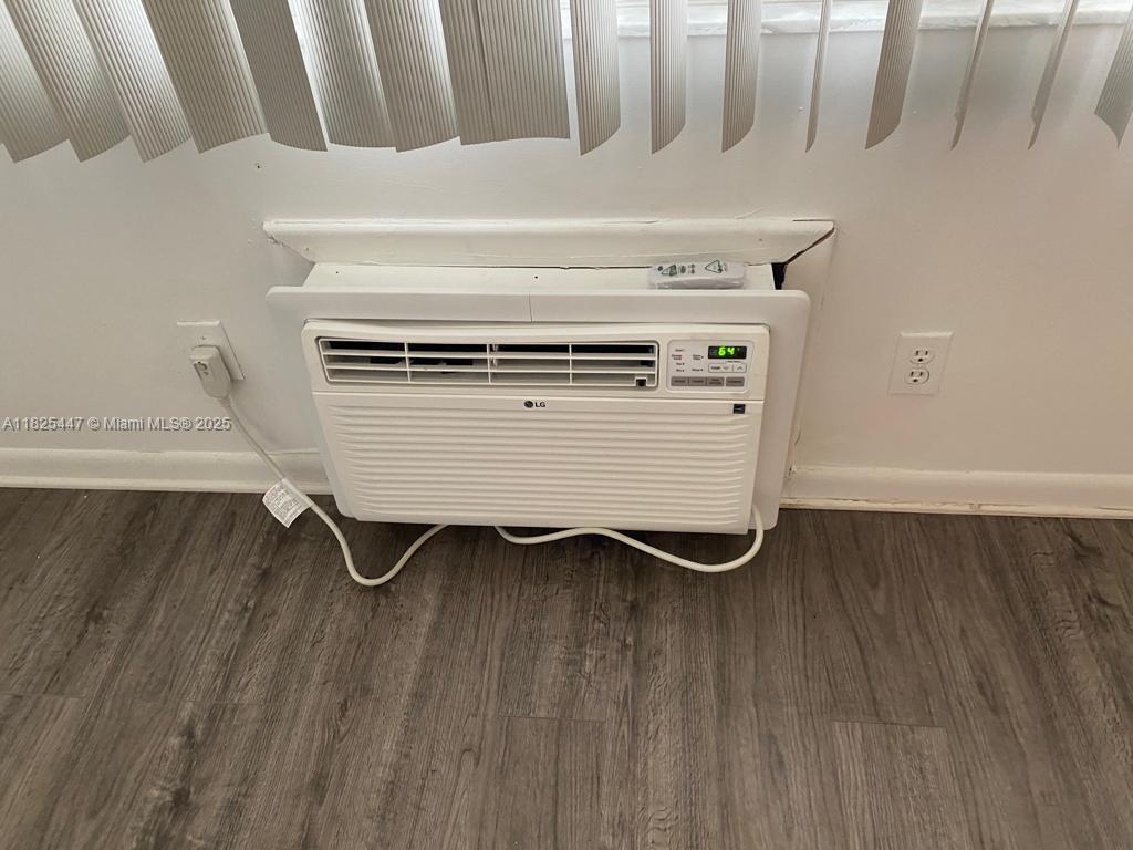 NEW HAMPTON AT CENTURY VI - Residential Lease