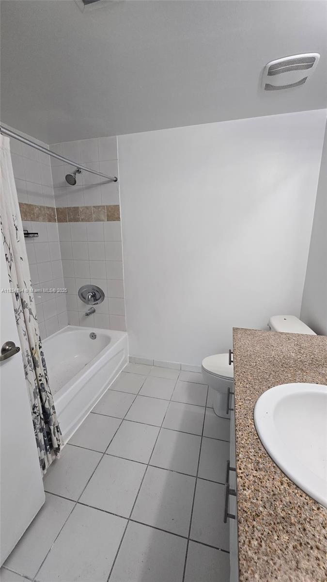 TERRAZAS RIVERPARK VILLAG - Residential