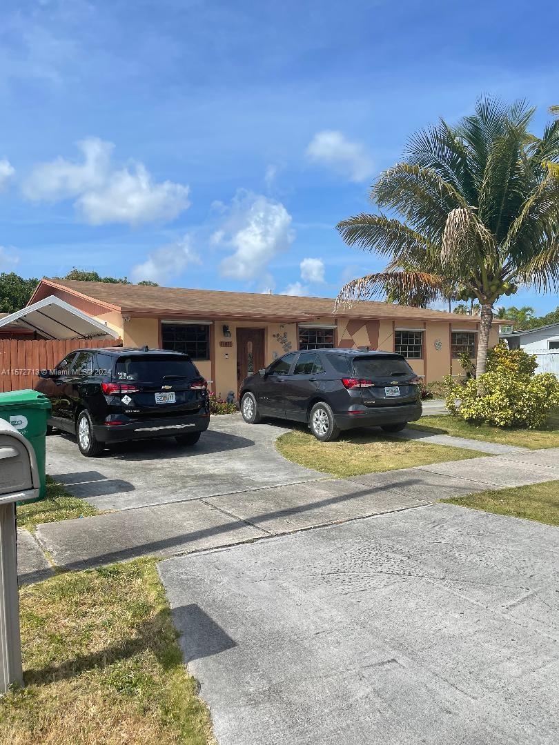 Property for Sale at 11811 Sw 181st St St, Miami, Broward County, Florida - Bedrooms: 6 
Bathrooms: 4  - $660,000