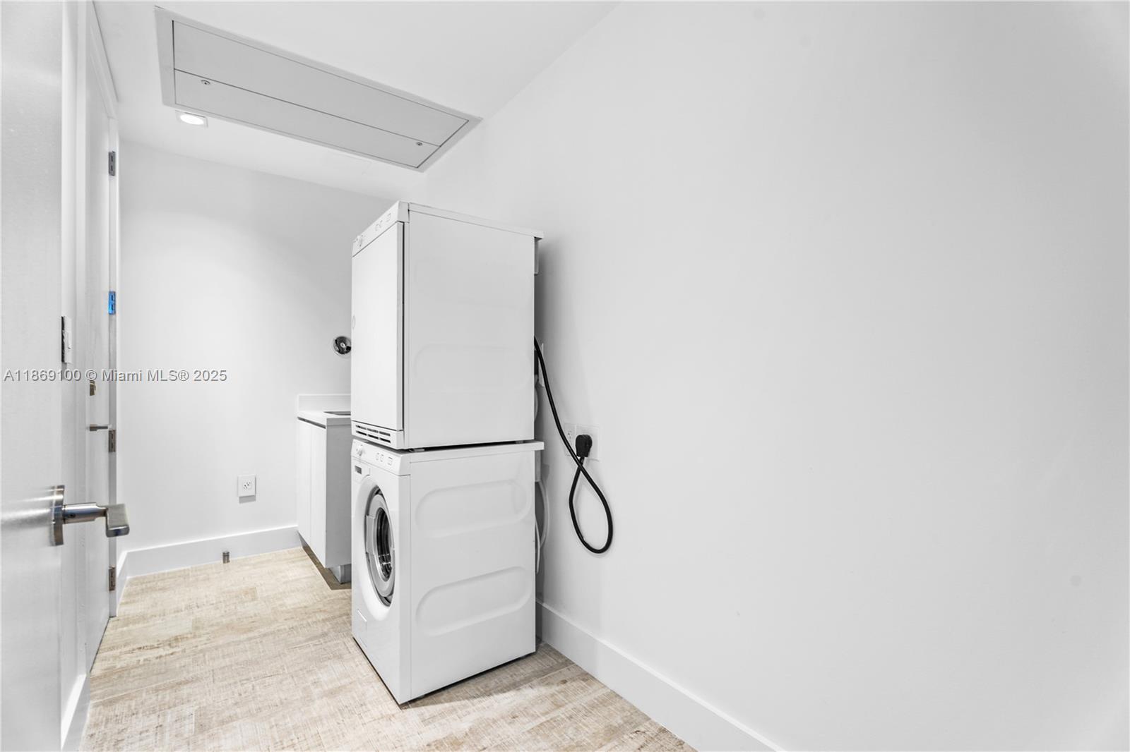 2399 COLLINS AVENUE - Residential