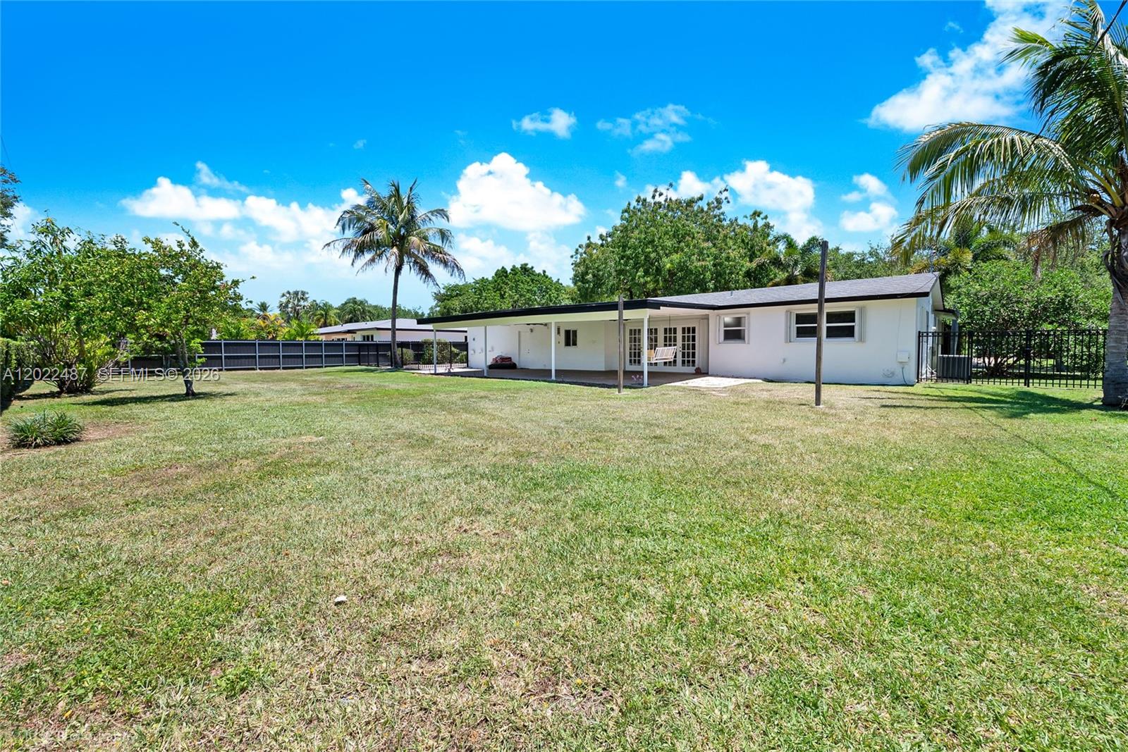 CORAL REEF ESTATES - Residential