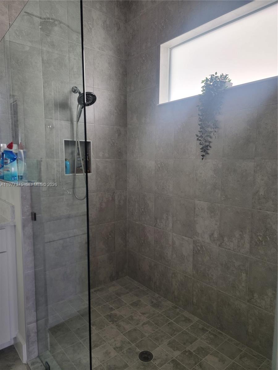 ORCHARDS OF WESTLAKE - Residential Lease