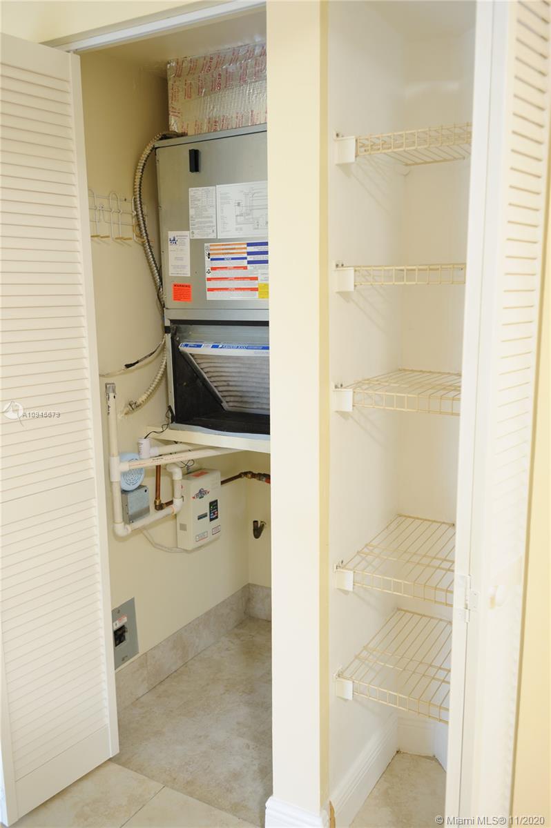 SOLEIL AT FONTAINEBLEAU C - Residential Lease