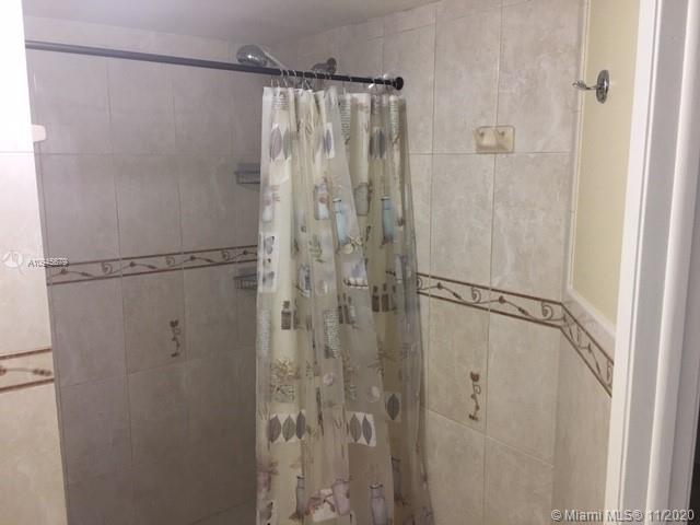 SOLEIL AT FONTAINEBLEAU C - Residential Lease