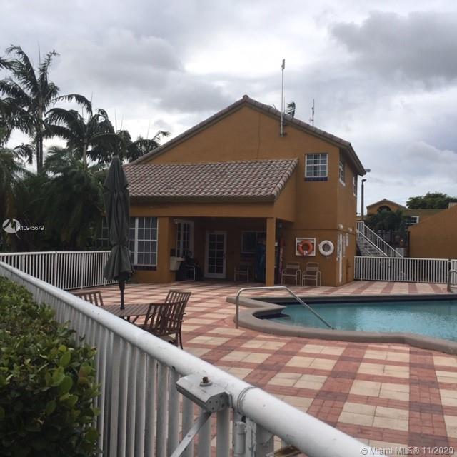 SOLEIL AT FONTAINEBLEAU C - Residential Lease