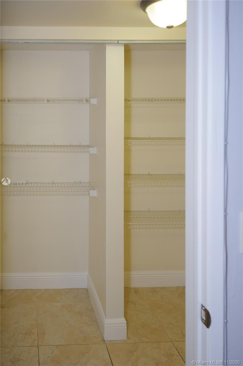 SOLEIL AT FONTAINEBLEAU C - Residential Lease