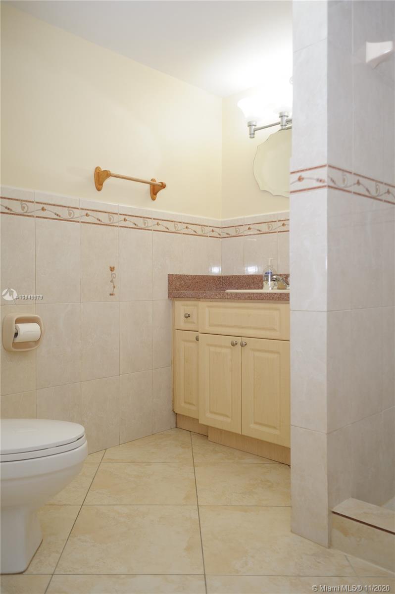 SOLEIL AT FONTAINEBLEAU C - Residential Lease