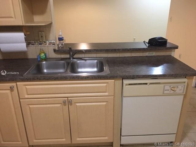 SOLEIL AT FONTAINEBLEAU C - Residential Lease