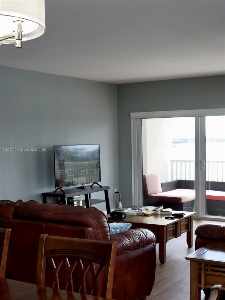 ARLEN HOUSE CONDO - Residential Lease