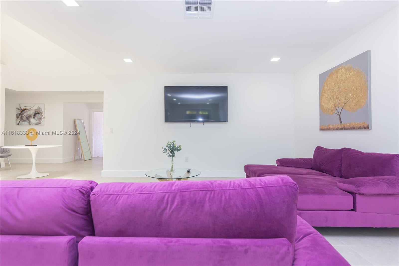 COUNTRY SECTION 1 - Residential