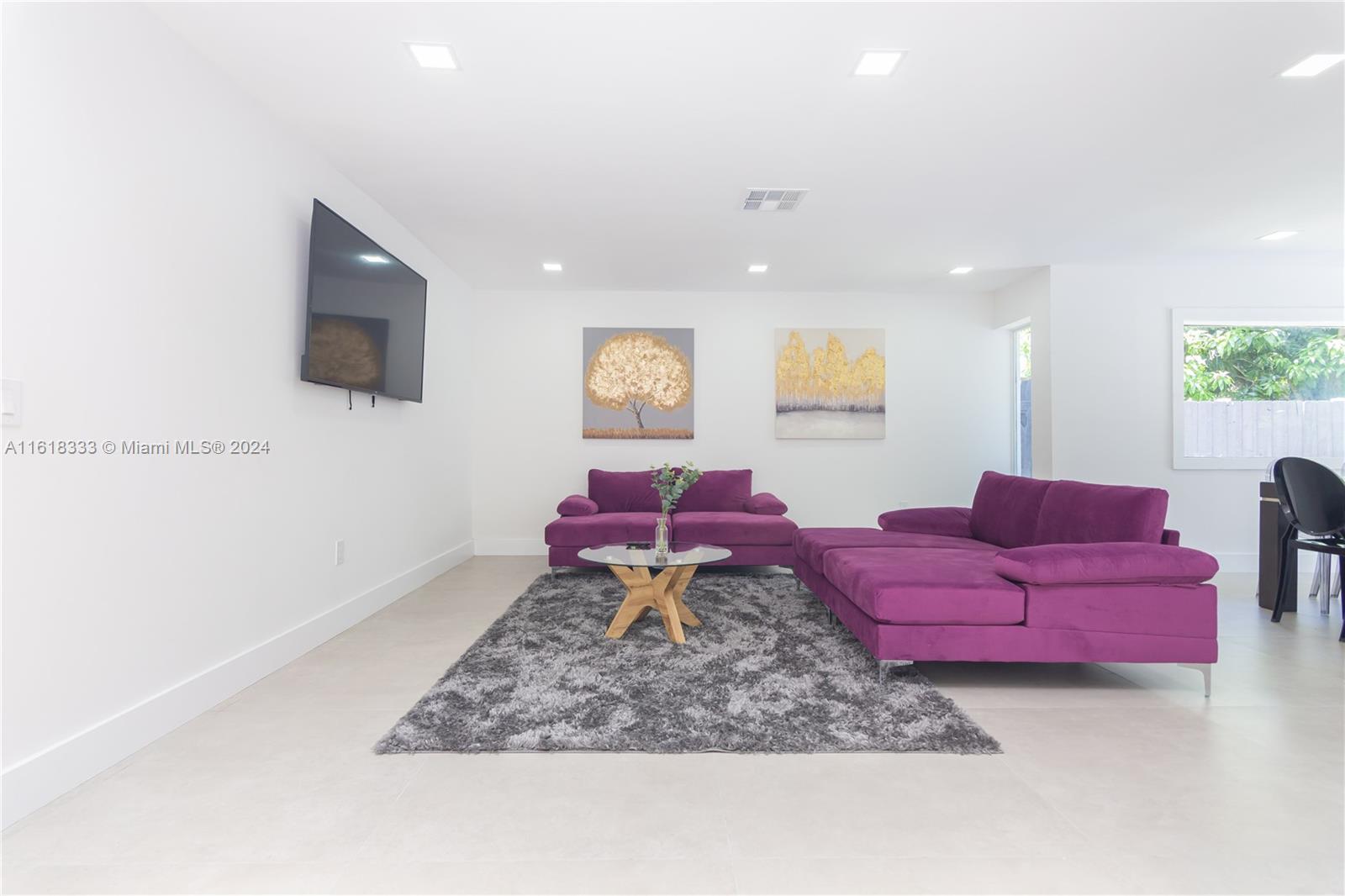 COUNTRY SECTION 1 - Residential
