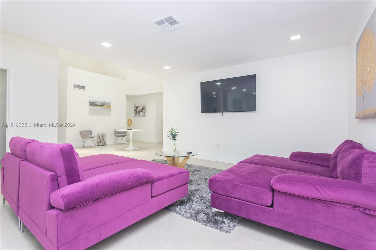 COUNTRY SECTION 1 - Residential