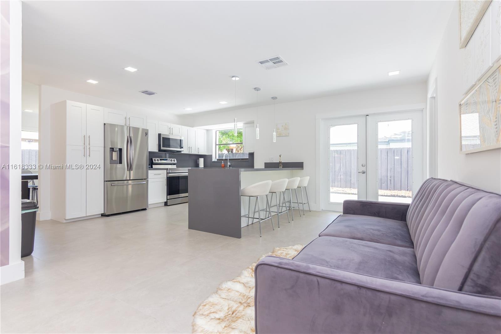 COUNTRY SECTION 1 - Residential