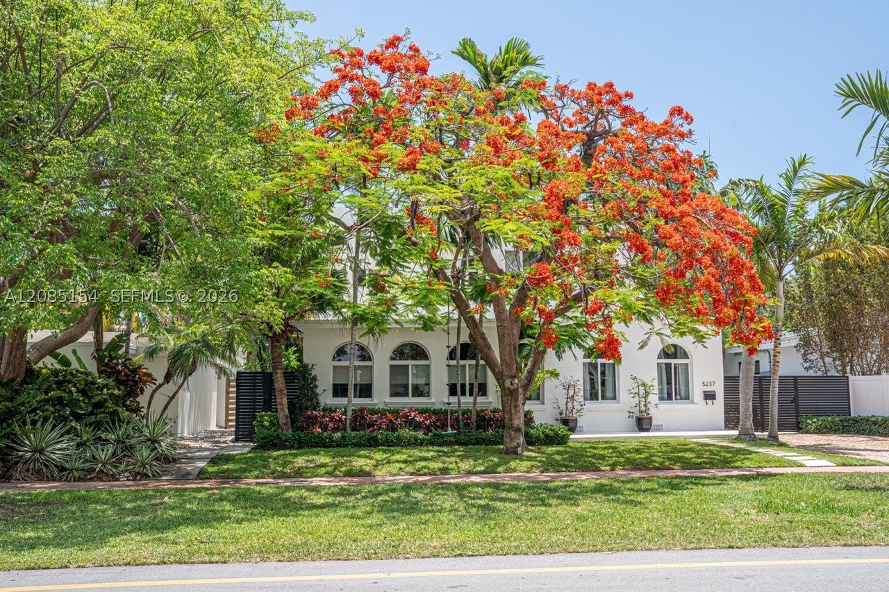 5237 La Gorce Drive