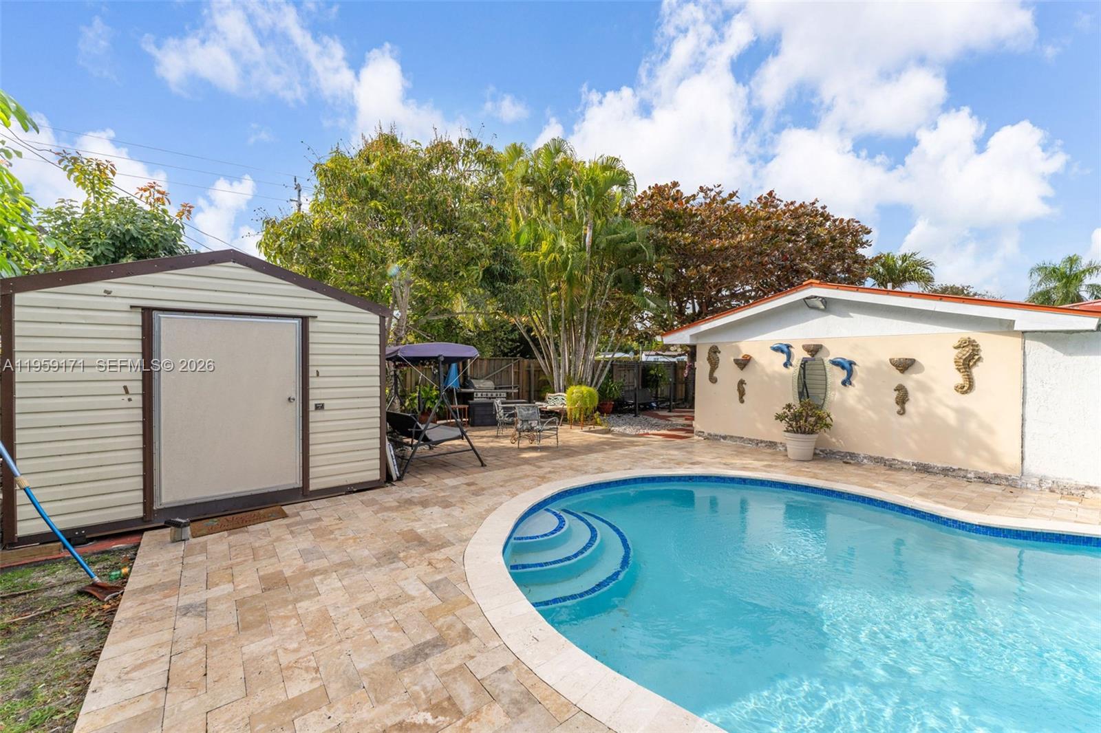 BLUE HEIGHTS - Residential