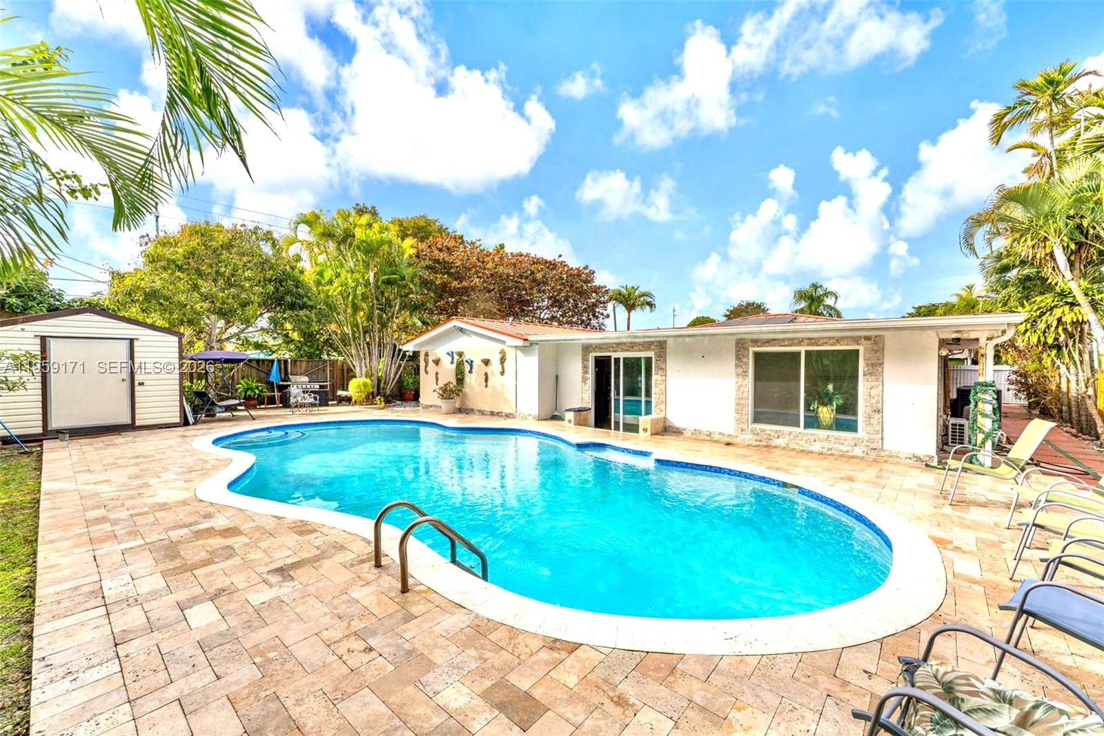 BLUE HEIGHTS - Residential