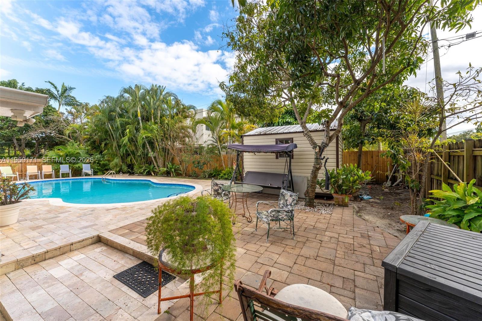 BLUE HEIGHTS - Residential