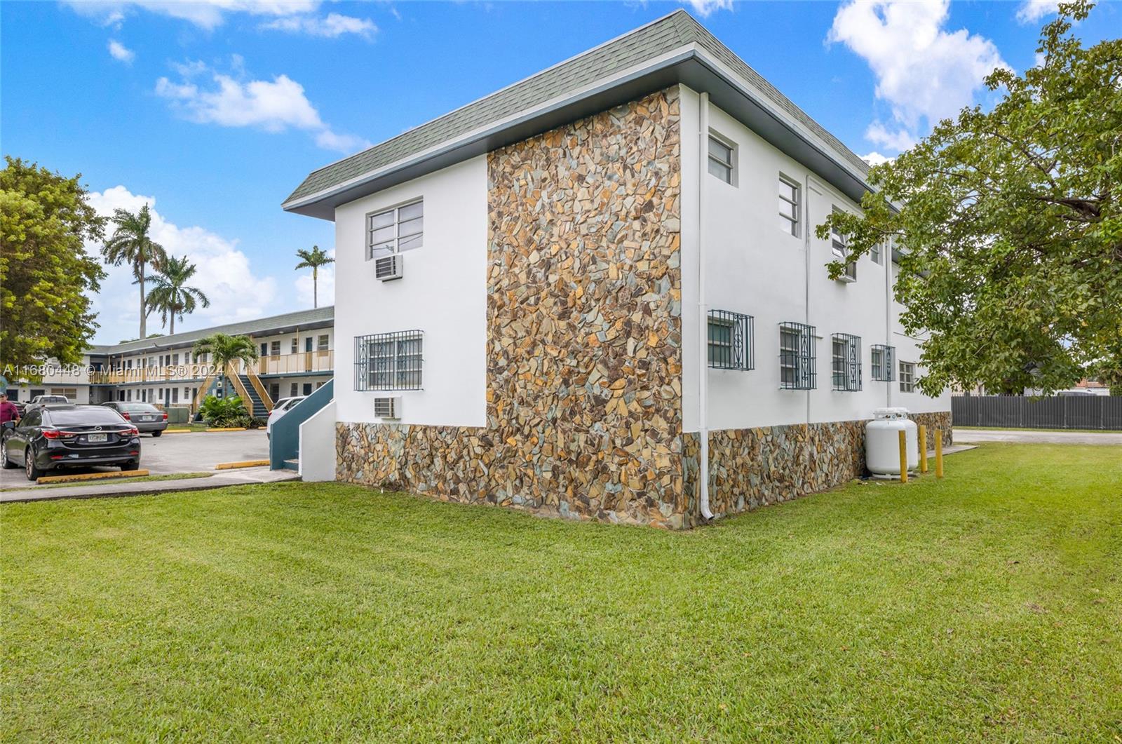 2629 NW 17th Ave