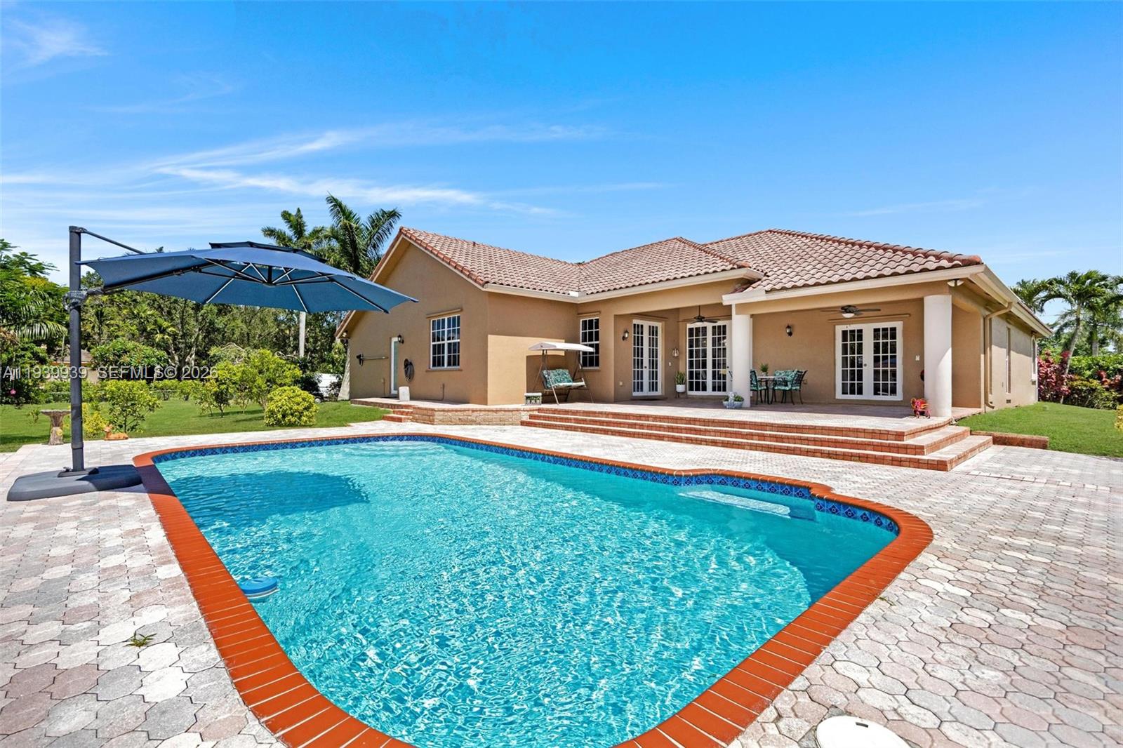 EVERGLADES SUGAR & LAND C - Residential