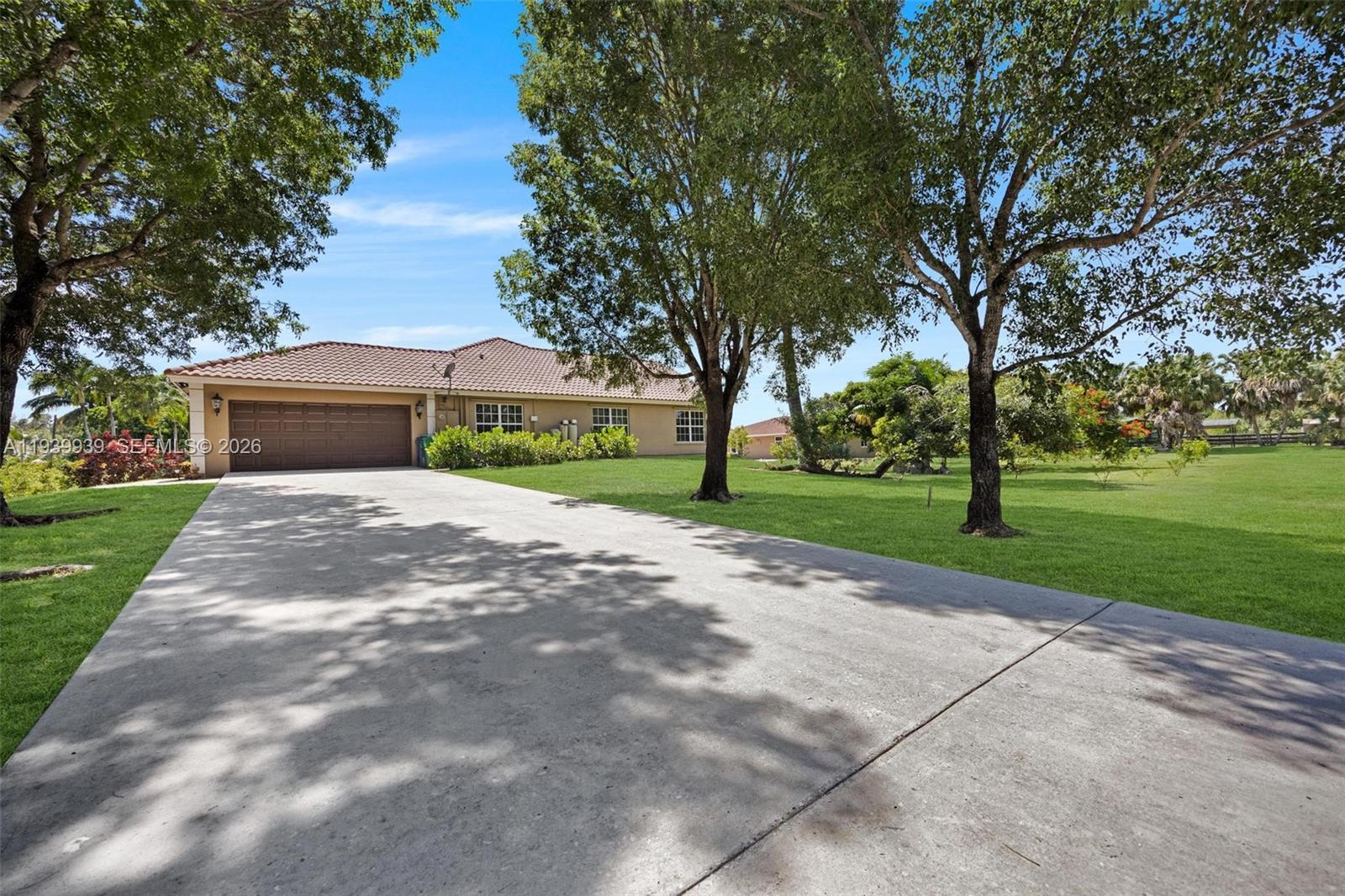 EVERGLADES SUGAR & LAND C - Residential