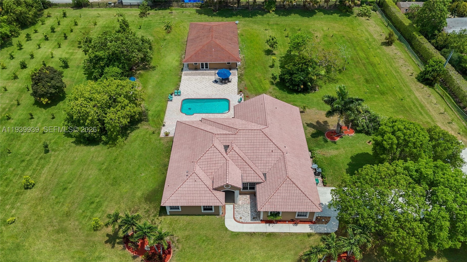 12851 Luray Rd