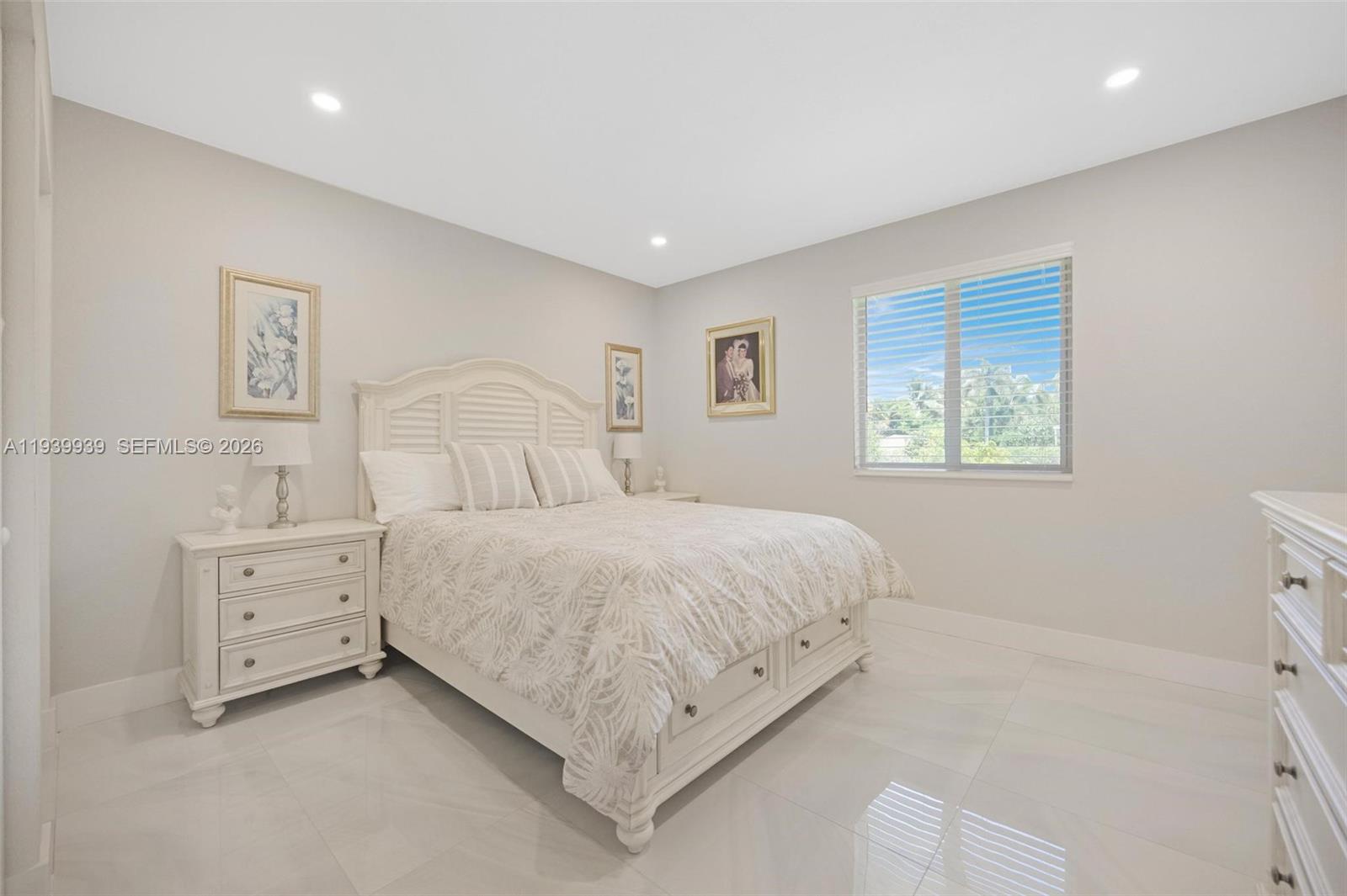 EVERGLADES SUGAR & LAND C - Residential