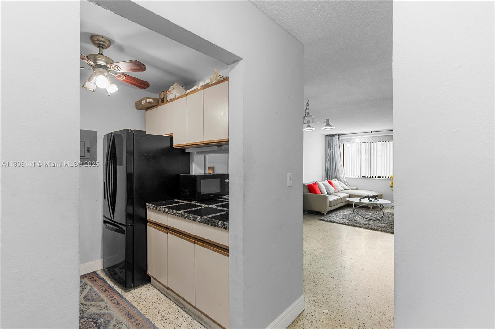 1530 SW 2nd St 106