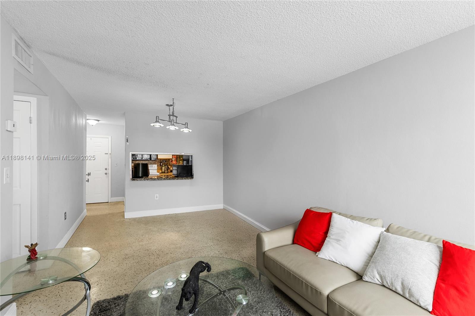 1530 SW 2nd St 106