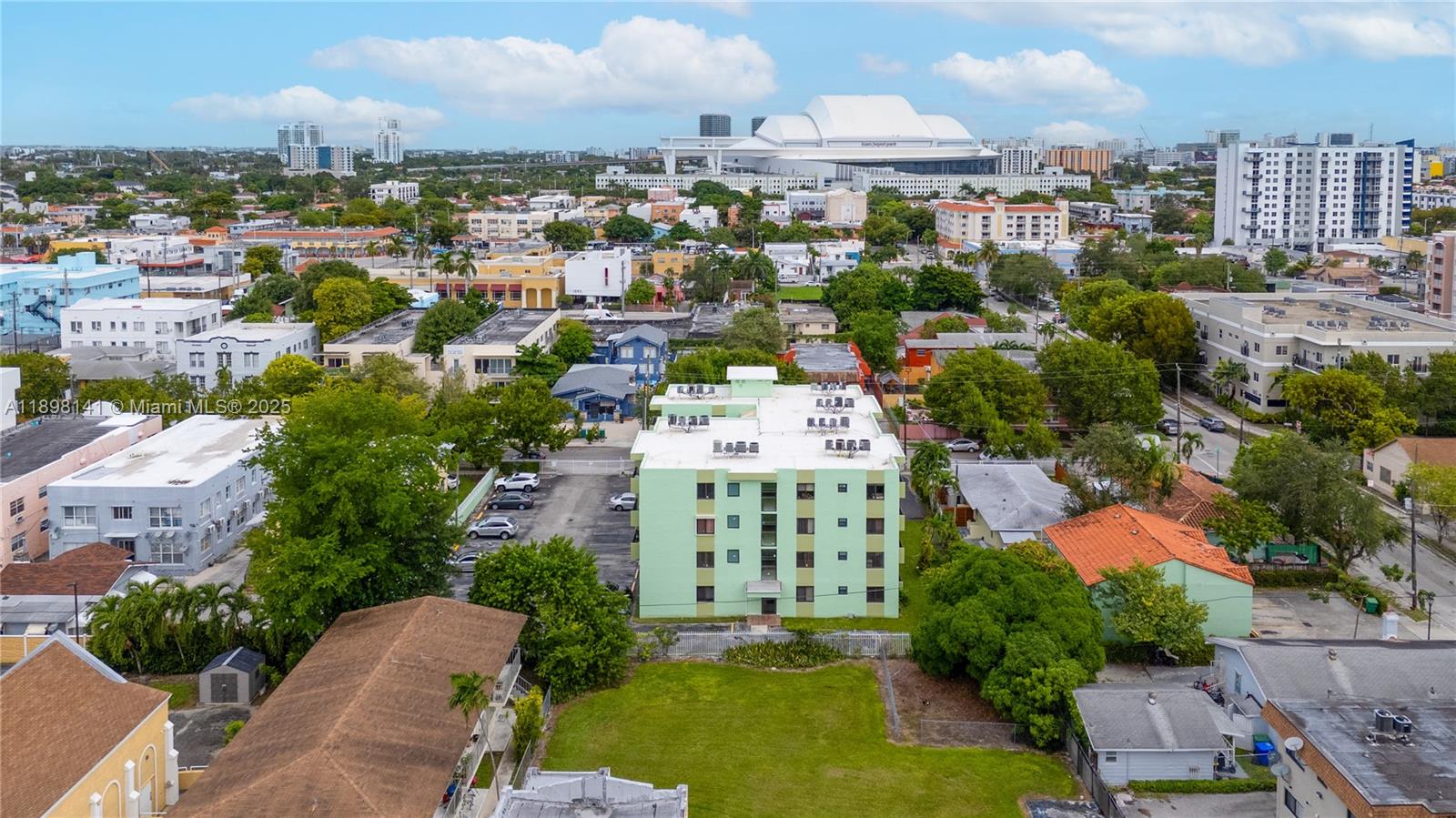 VILLA DEL SOL CONDO - Residential