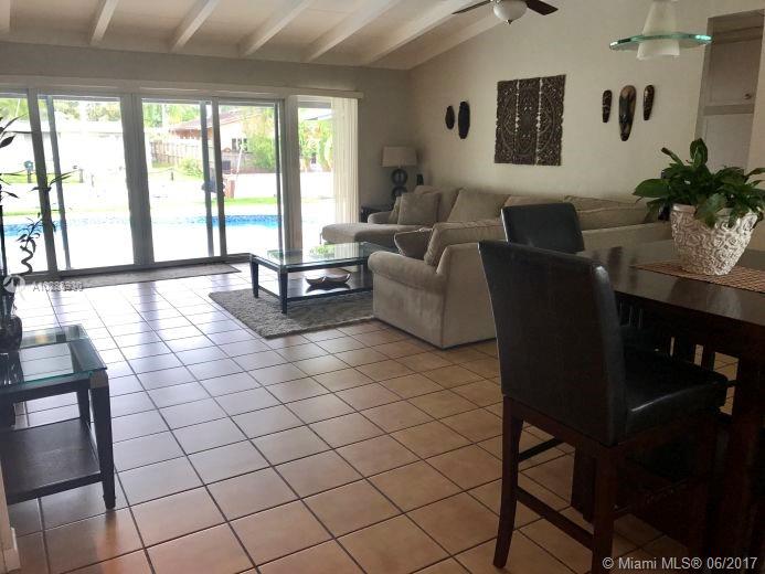 LAUDERDALE ISLES NO 2-BLK - Residential Lease