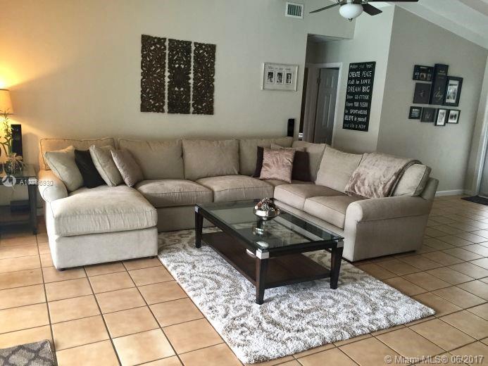 LAUDERDALE ISLES NO 2-BLK - Residential Lease