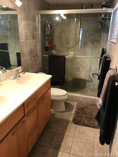 LAUDERDALE ISLES NO 2-BLK - Residential Lease