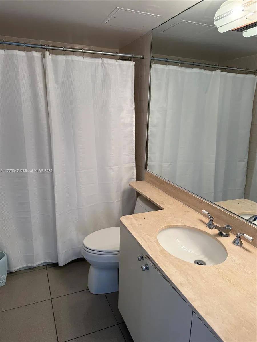 Key Biscayne, Florida 33149, United States, 2 Bedrooms Bedrooms, ,2 BathroomsBathrooms,Residential,Active,100751