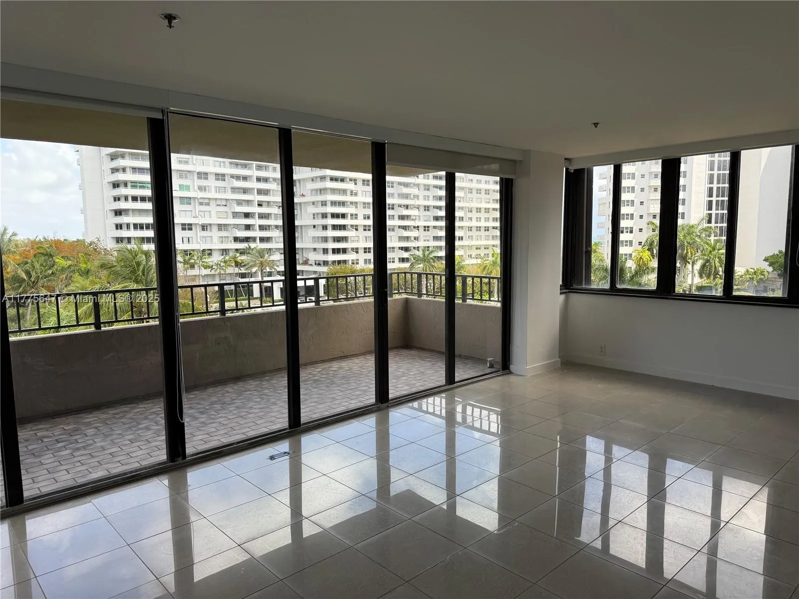 Key Biscayne, Florida 33149, United States, 2 Bedrooms Bedrooms, ,2 BathroomsBathrooms,Residential,Active,100751