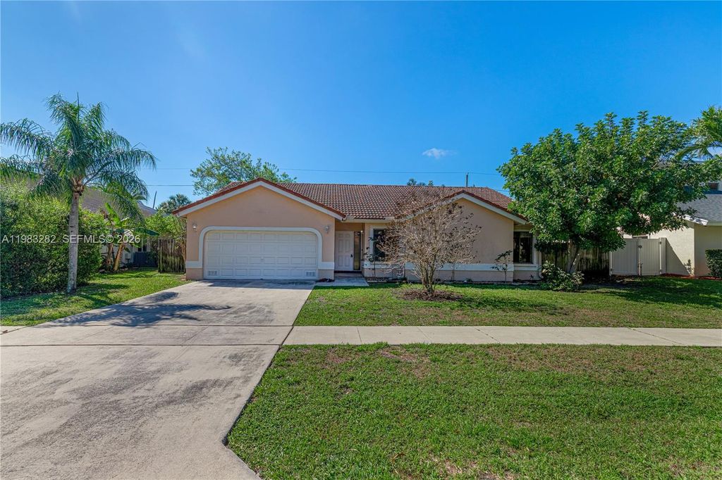 Photo of 330 Apache Ln, Boca Raton, FL 33487 (MLS # A11983282)