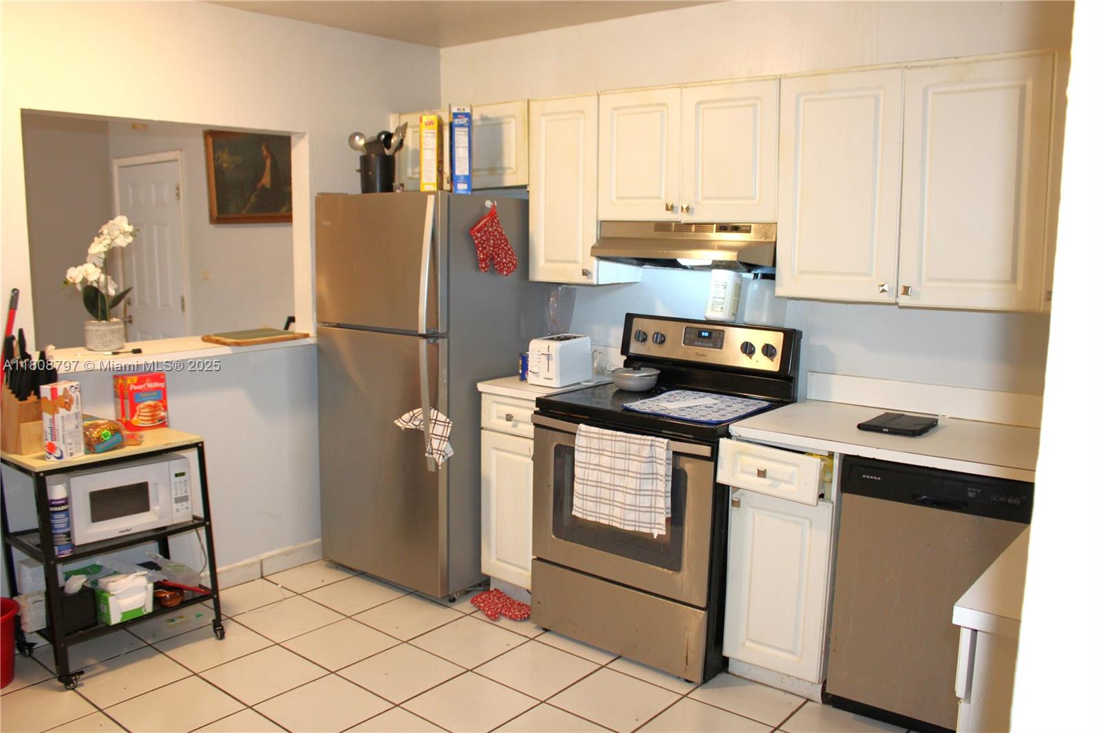 CONDADO REAL CONDO - Residential
