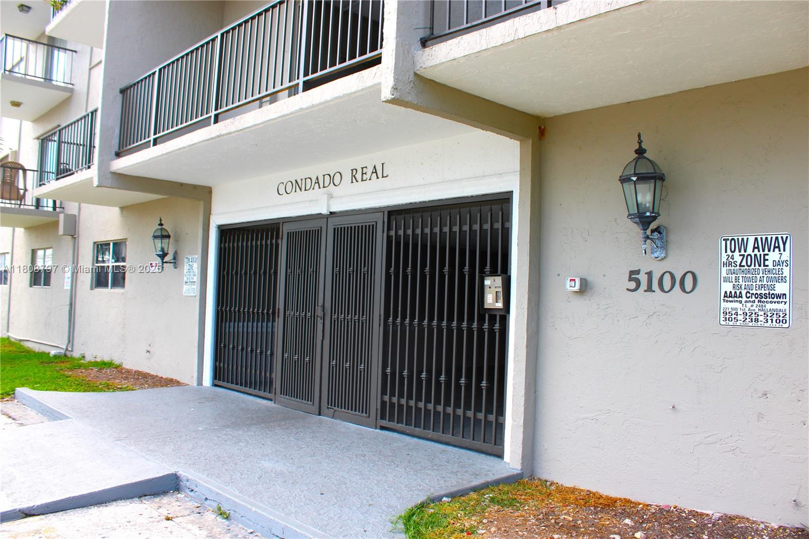CONDADO REAL CONDO - Residential