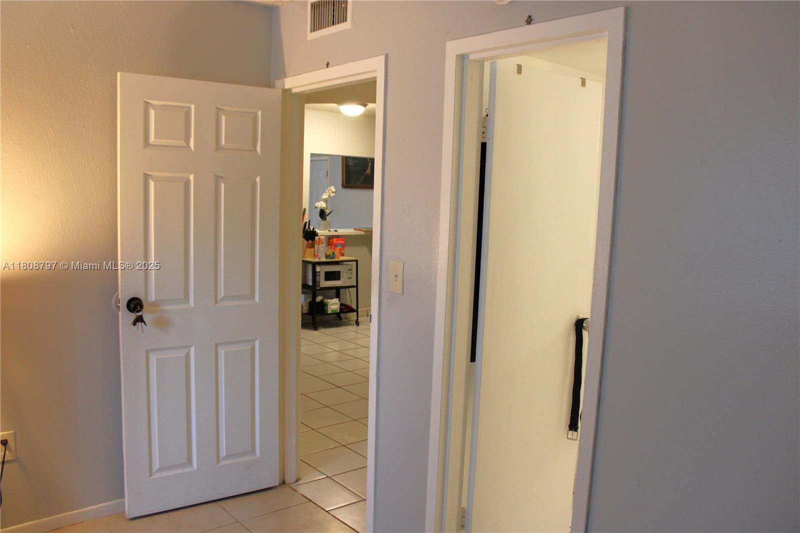 CONDADO REAL CONDO - Residential